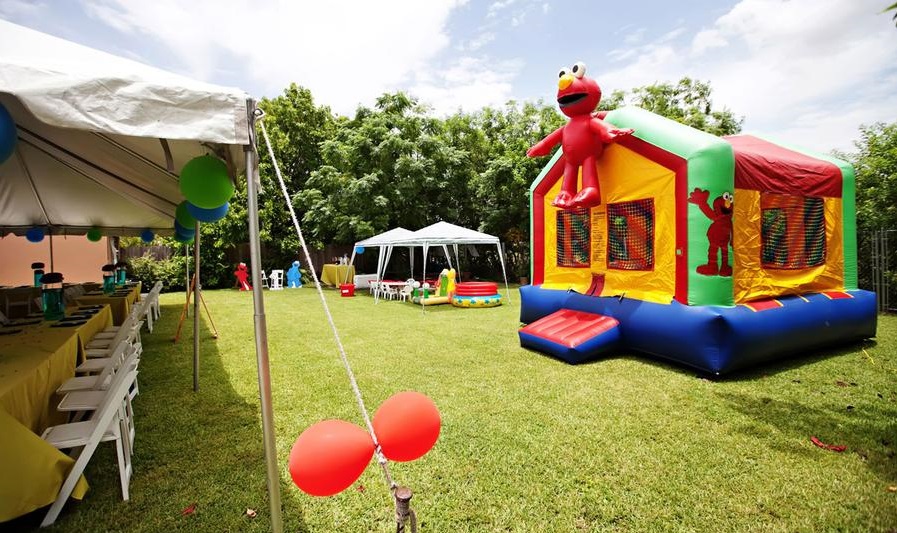 Inflatable Bounce House Rentals in Lowell, Massachusetts 01851